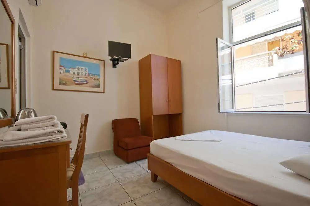 Lena Hotel Heraklion 2*,
