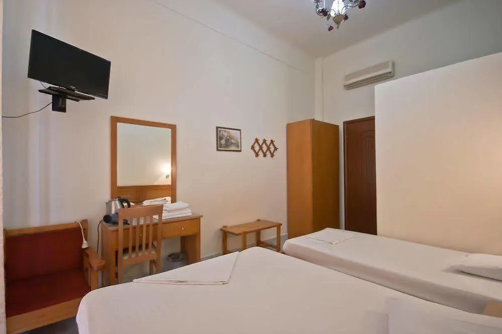 Lena Hotel Heraklion 2*,
