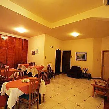 Lena Hotel 2*, Heraklion (Crete)